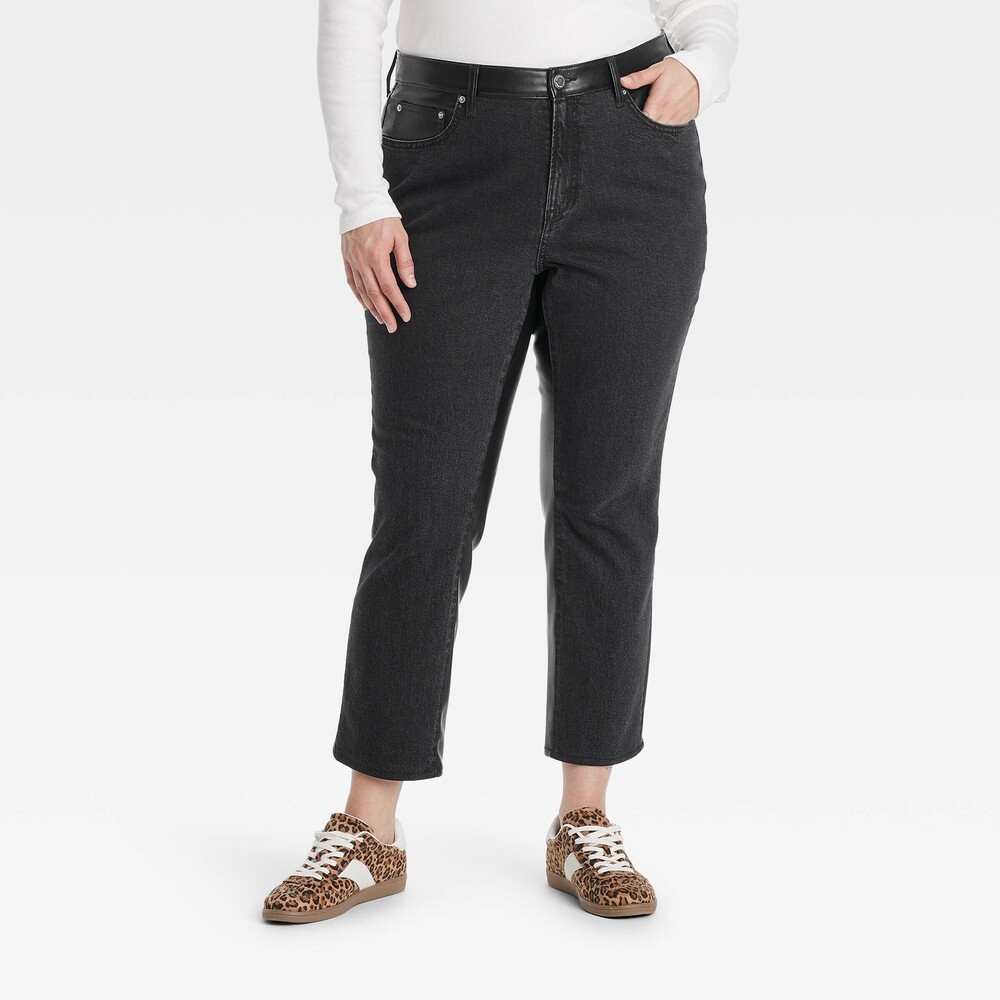Universal Thread NWT Mid-Rise Faux Leather 80's Slim Jeans - Black 20